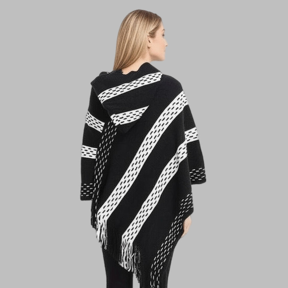 Black Diea Winter Poncho One Size