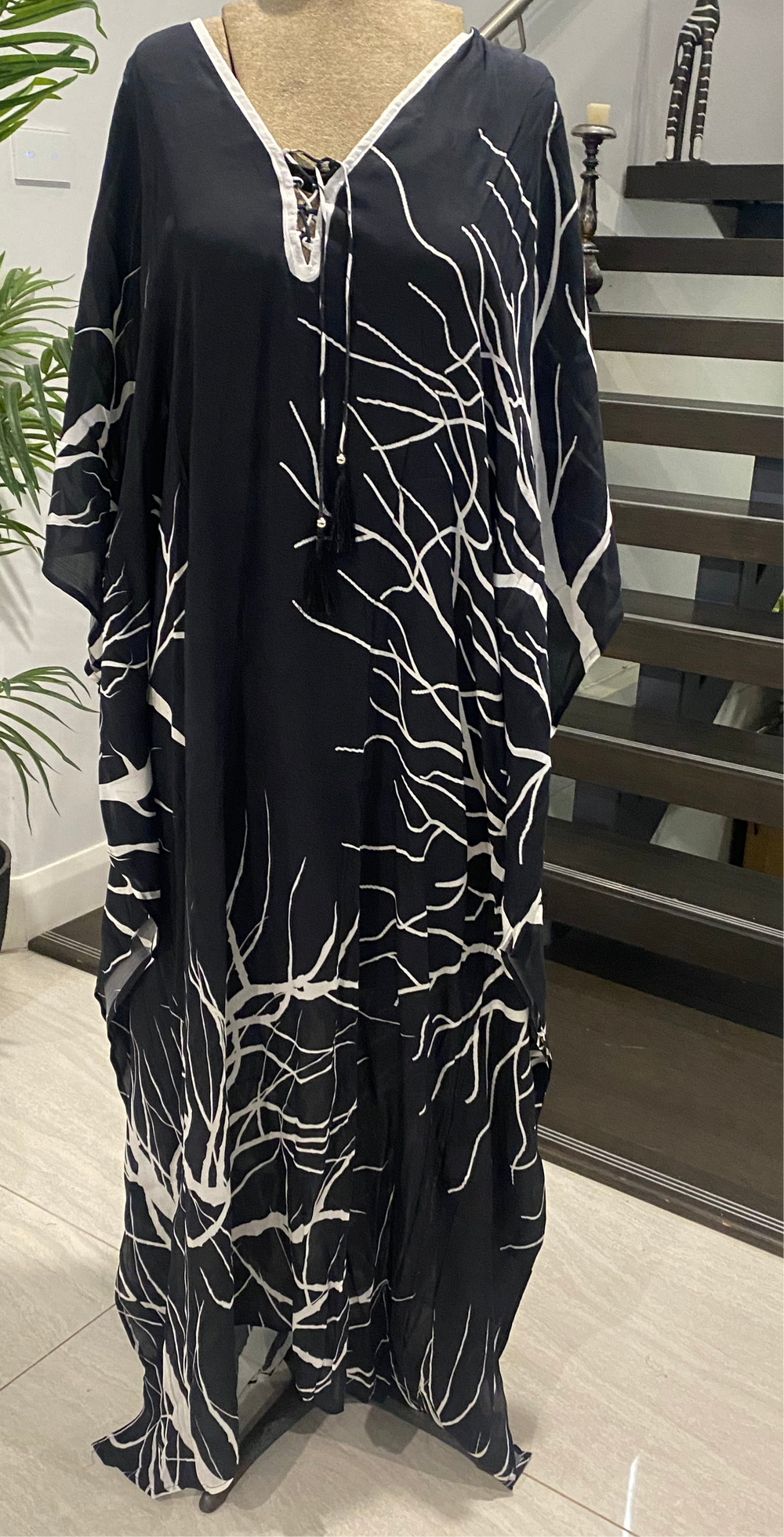 Black Willow Silk Luxurious Coco Bella kaftan 12-20