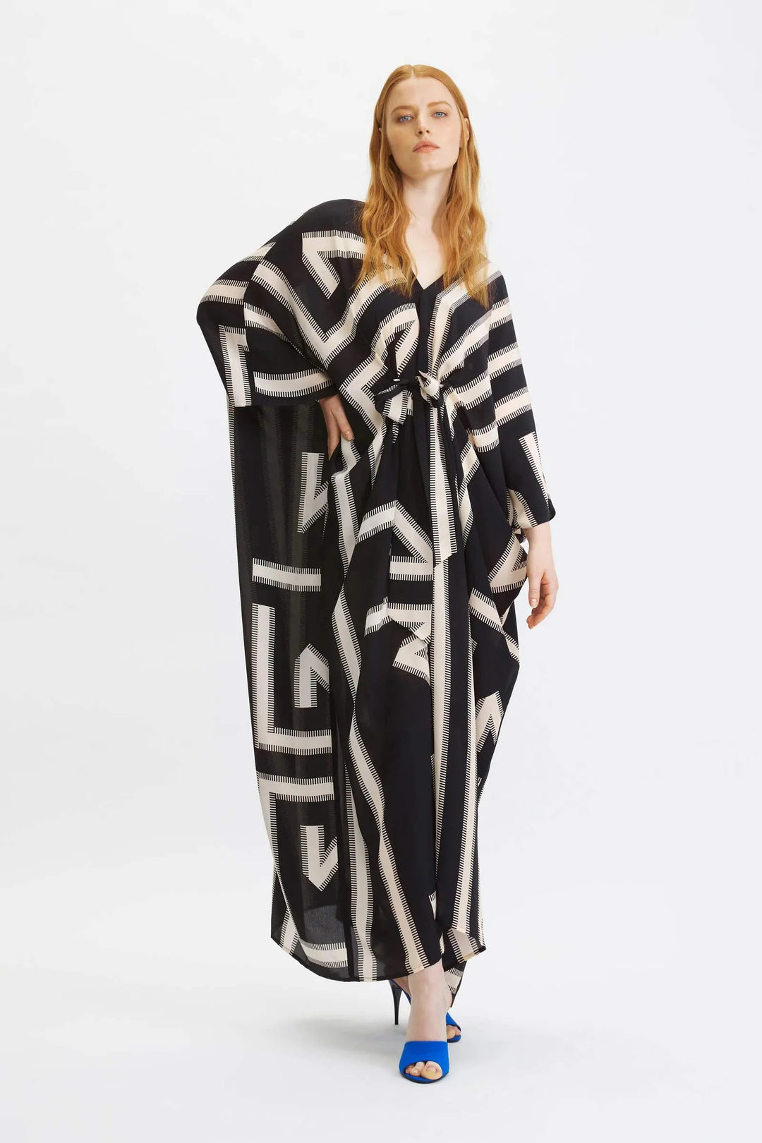 Maya Abstract Monochrome Flowy Kaftan