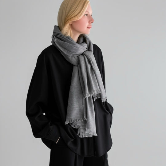 Julian Oversized handwoven pure cashmere scarf