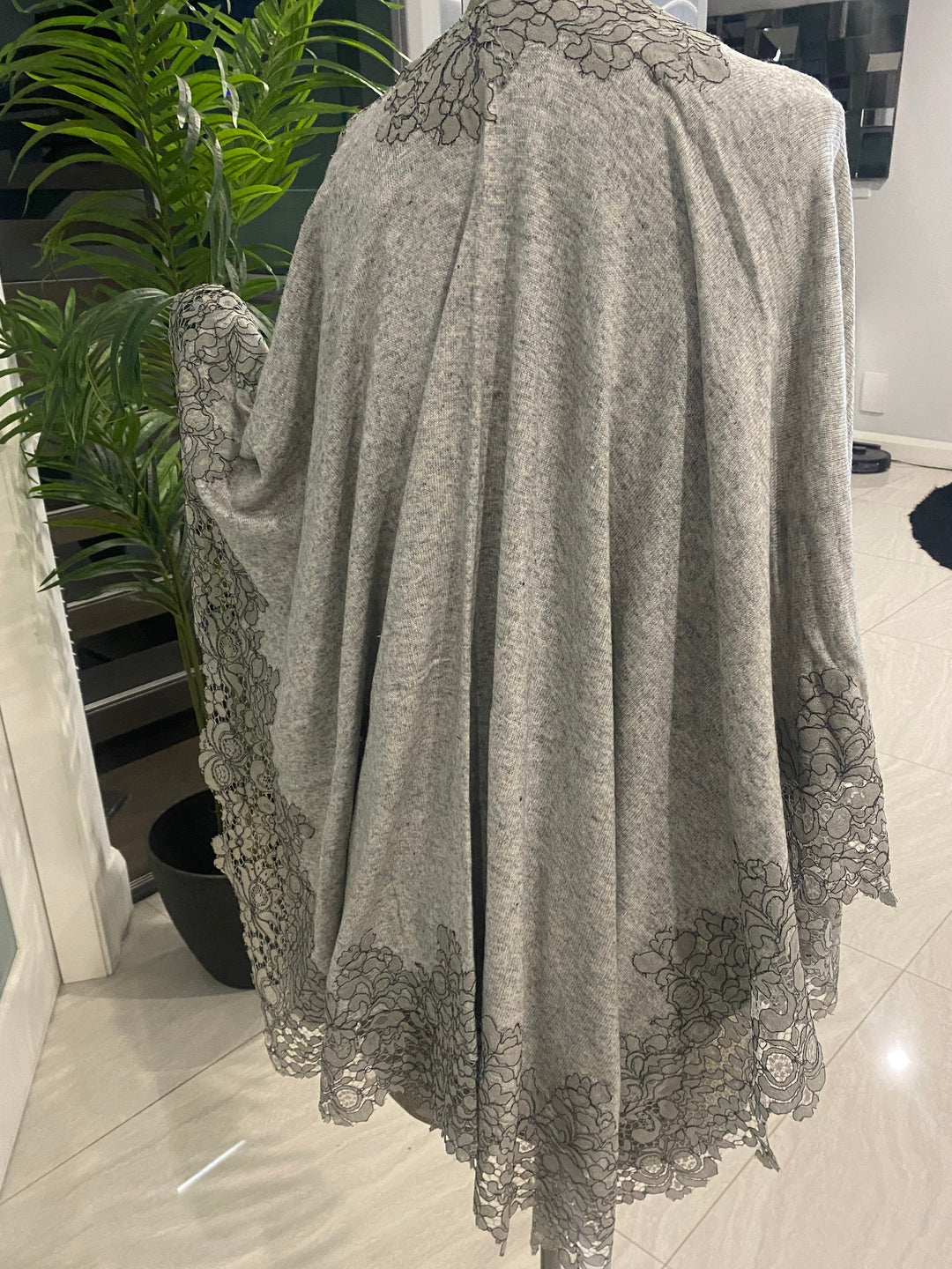 Grey Oversized Julian 100% Cashmere Knitted Cape Shawl with Lace