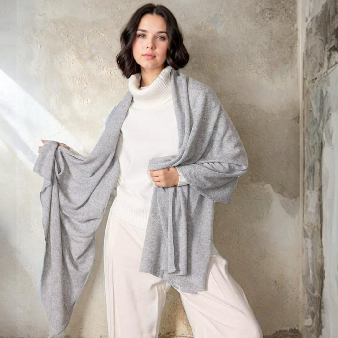 Light Grey Julian 100% Cashmere Knitted 2 Ply  Extra large Travel Wrap/Shawl