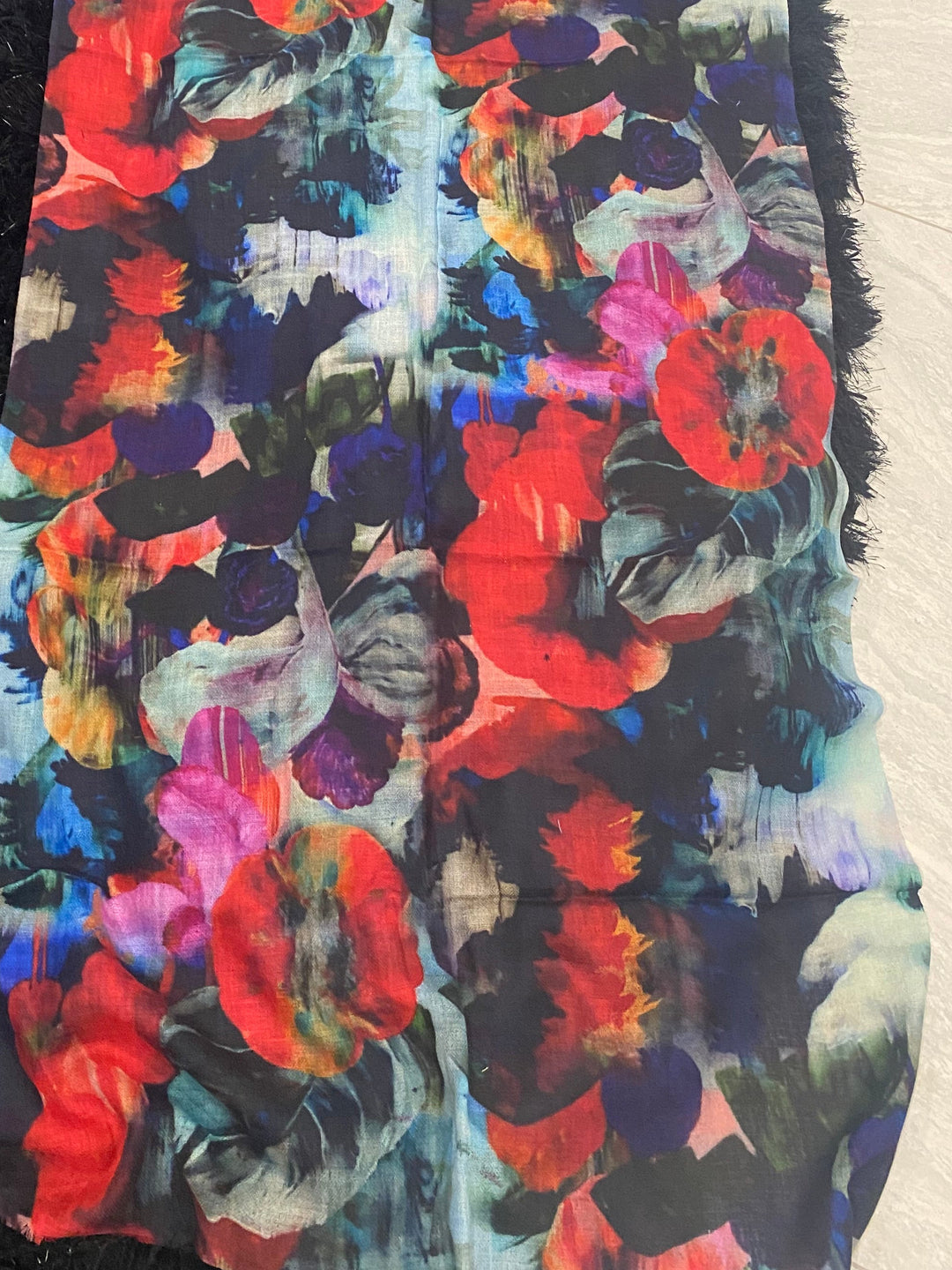 Mklane Cashmere Ultra fine Julian Scarf /Wrap-Black Holi