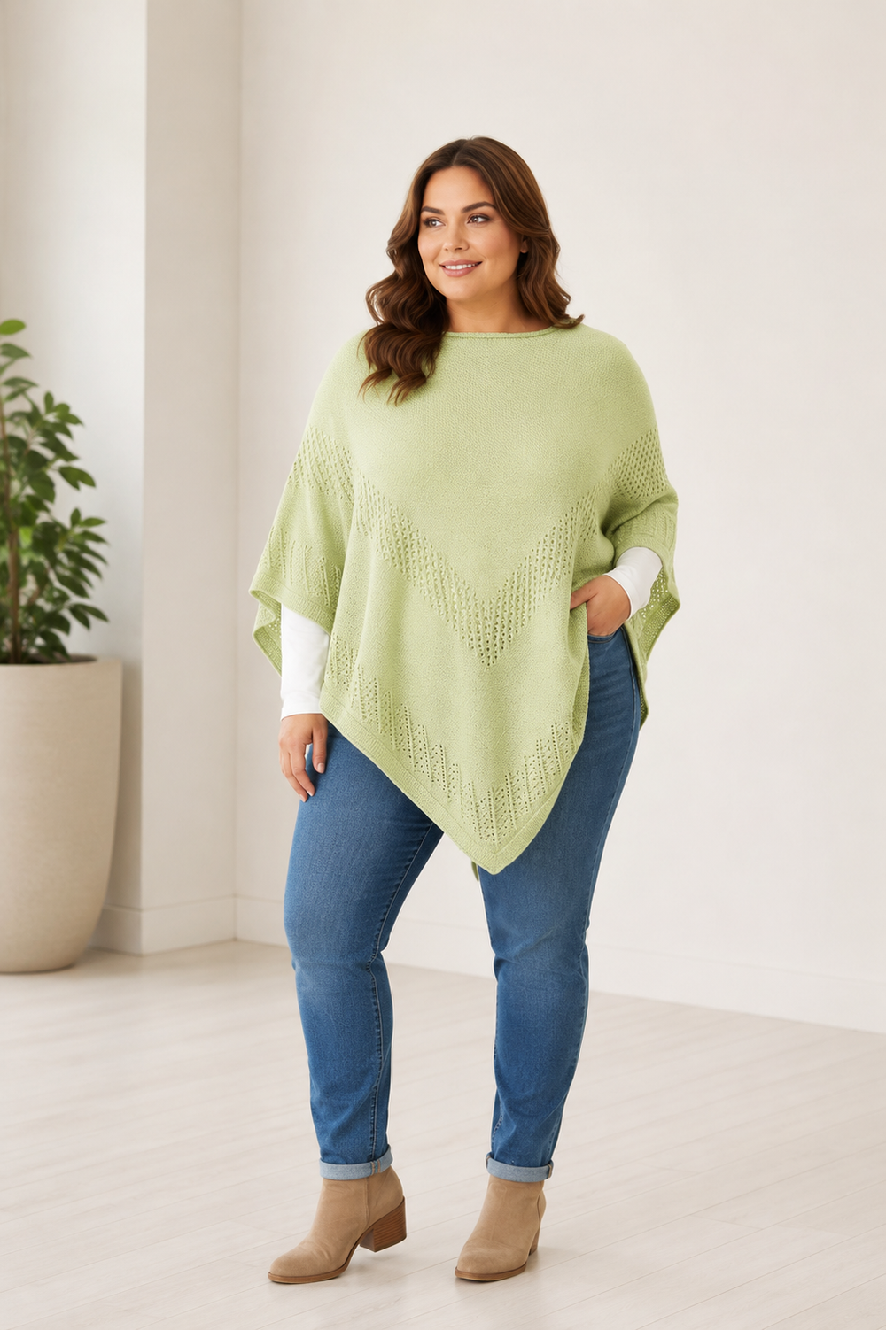 Maya Triangle Poncho -O/S AU 8-18