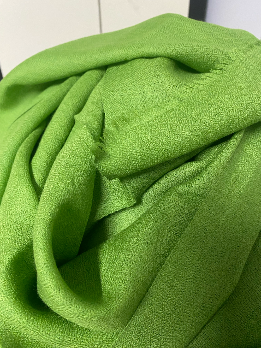 Julian Cashmere Ultra fine  oversized scarf-Green