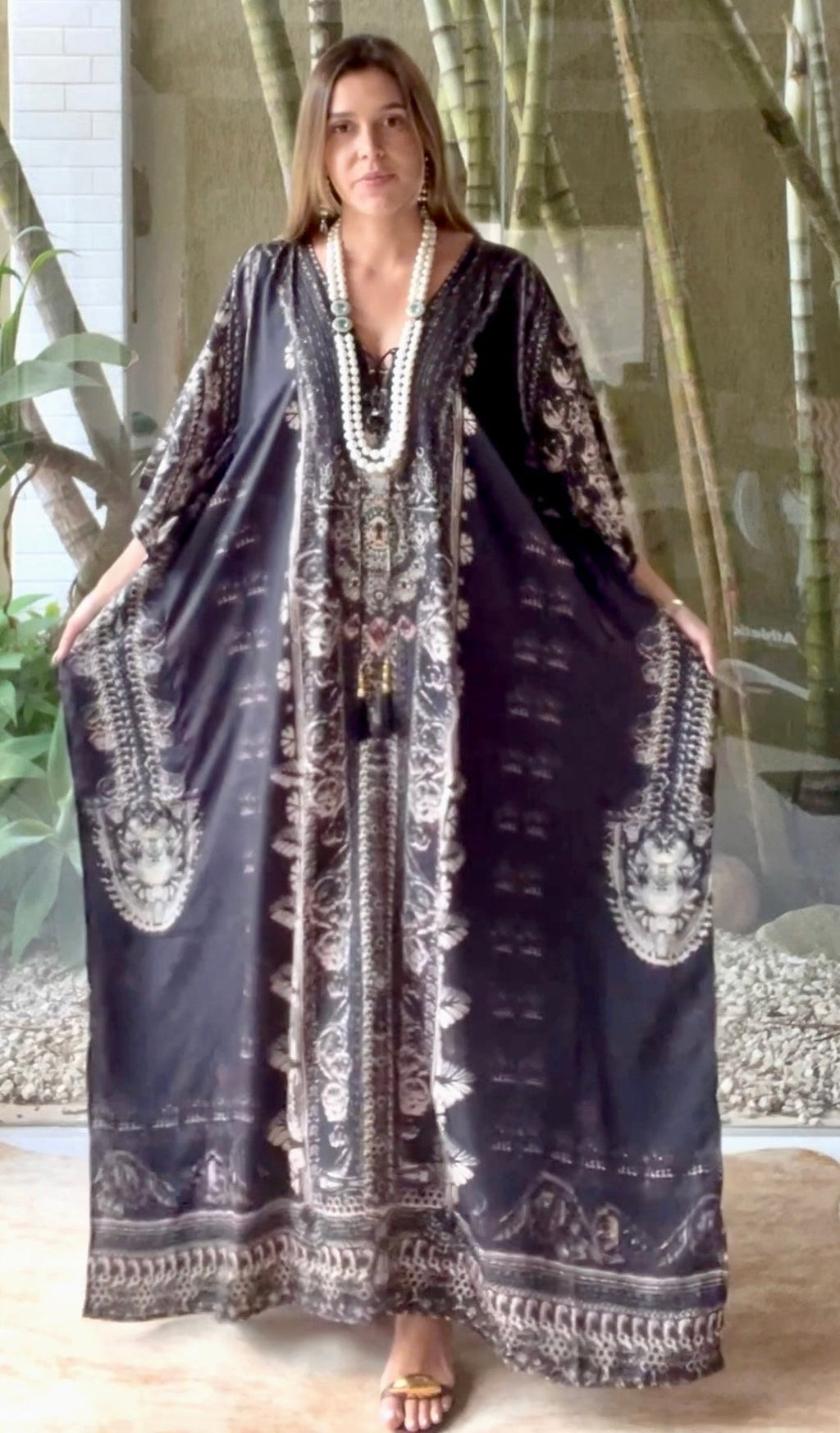 Coco Bella Milano’s Black kaftan 12-20