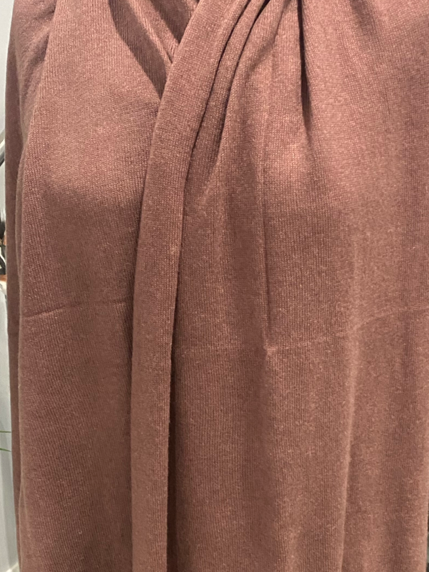 Julian Single Ply Cashmere Wrap-Rosewood
