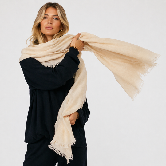 Cashmere Natural Julian Quartz oversized scarf
