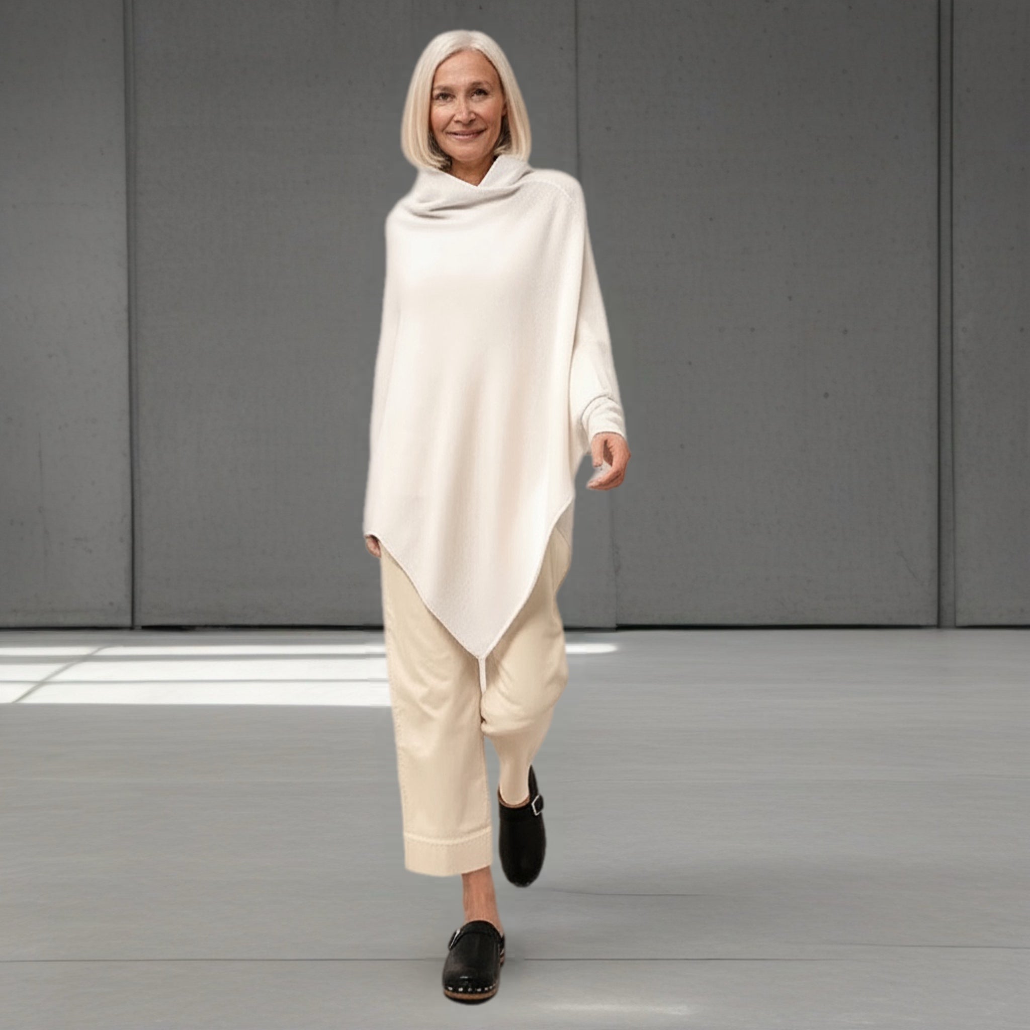 Women’s Pure Cashmere Oversized Julian Maya Poncho-More colours available