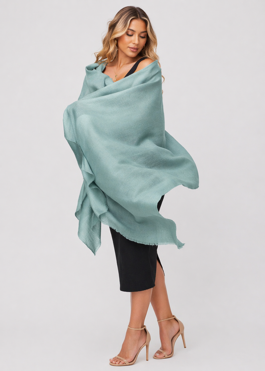 Julian Cashmere Featherlight oversized scarf/ wrap/ shawl