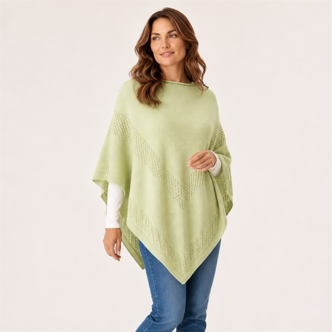 Maya Triangle Poncho -O/S AU 8-18