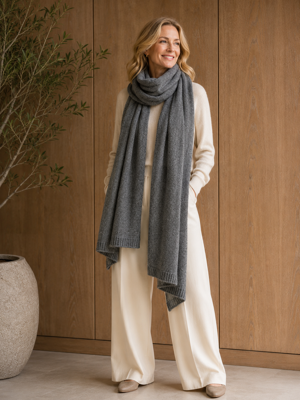 Julian Cashmere Extra large Travel Wrap/Shawl-Charcoal Grey