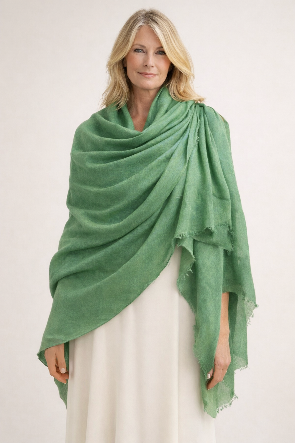 Julian Quartz 100% cashmere oversized scarf/ wrap/ shawl