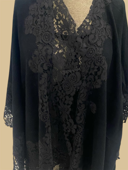 Black Oversized Julian 100% Cashmere Knitted Cape Shawl with Lace