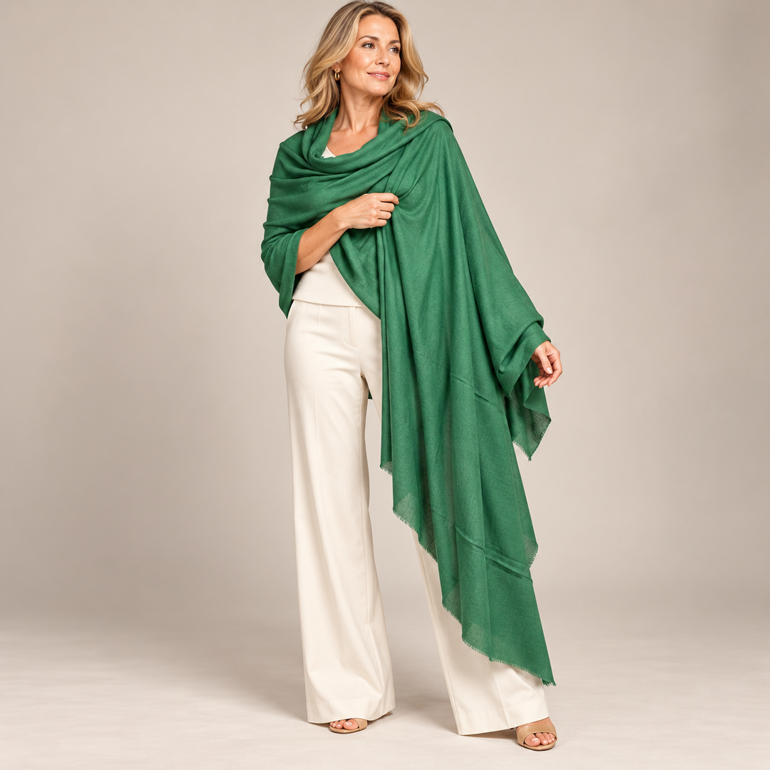 Julian Oversized handwoven pure cashmere scarf-Green Emerald