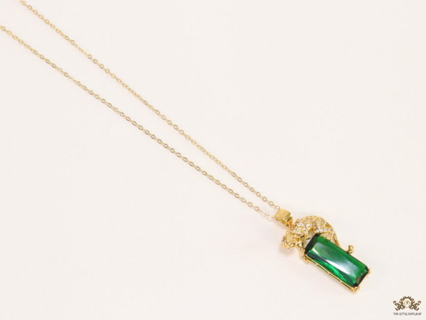 LUXURY EMERALD LEOPARD PENDANT NECKLACE