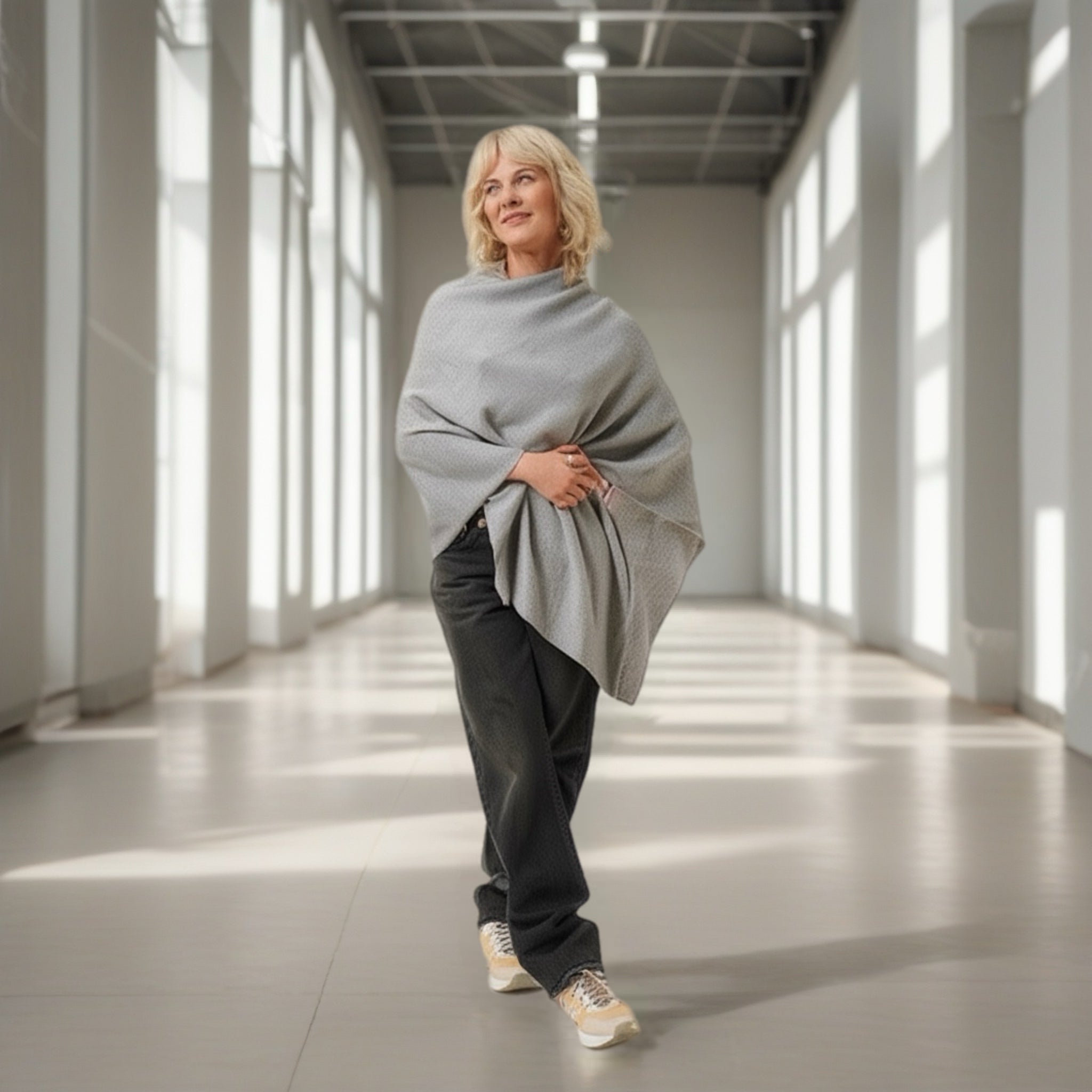 Heather Grey 100% Cashmere Julian Poncho