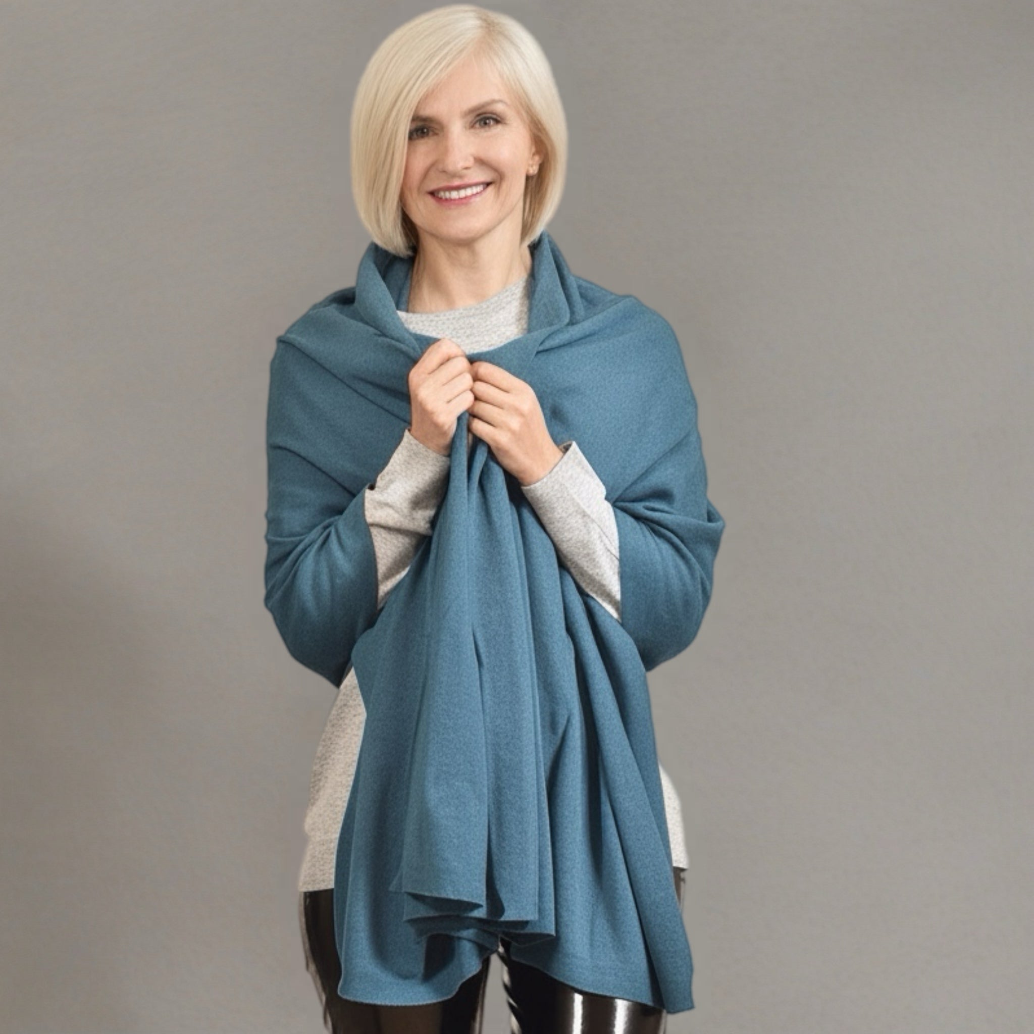 100% Cashmere 2 ply Knitted Julian Oversized Wrap -Unisex -More Colours available
