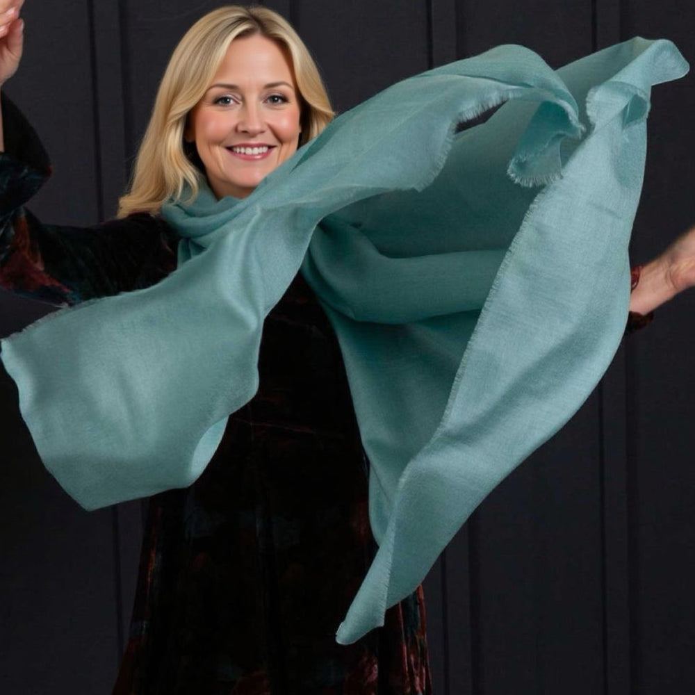 Julian 100%  Pashmina cashmere oversized scarf/ wrap/ shawl