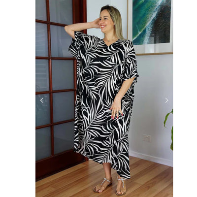 Chic Maya Kaftan OSFA | One Size Velvet | Perfect for Any Look